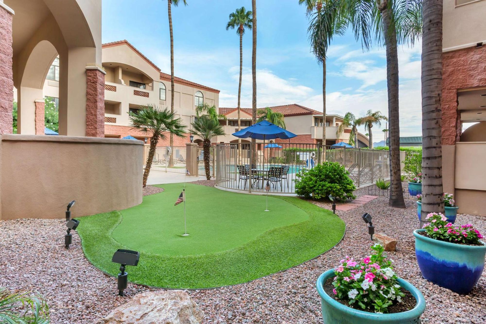 Hilton Vacation Club Varsity Club Tucson Eksteriør bilde
